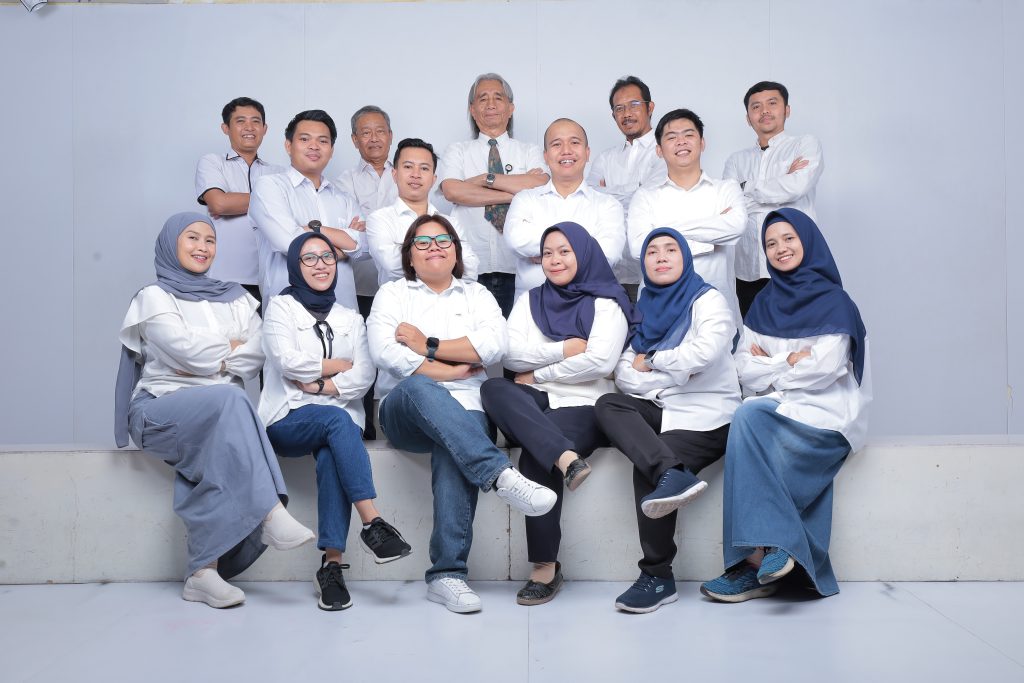 Lecturers and Staffs (10)