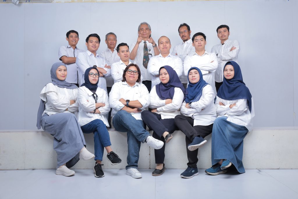 Lecturers and Staffs (11)