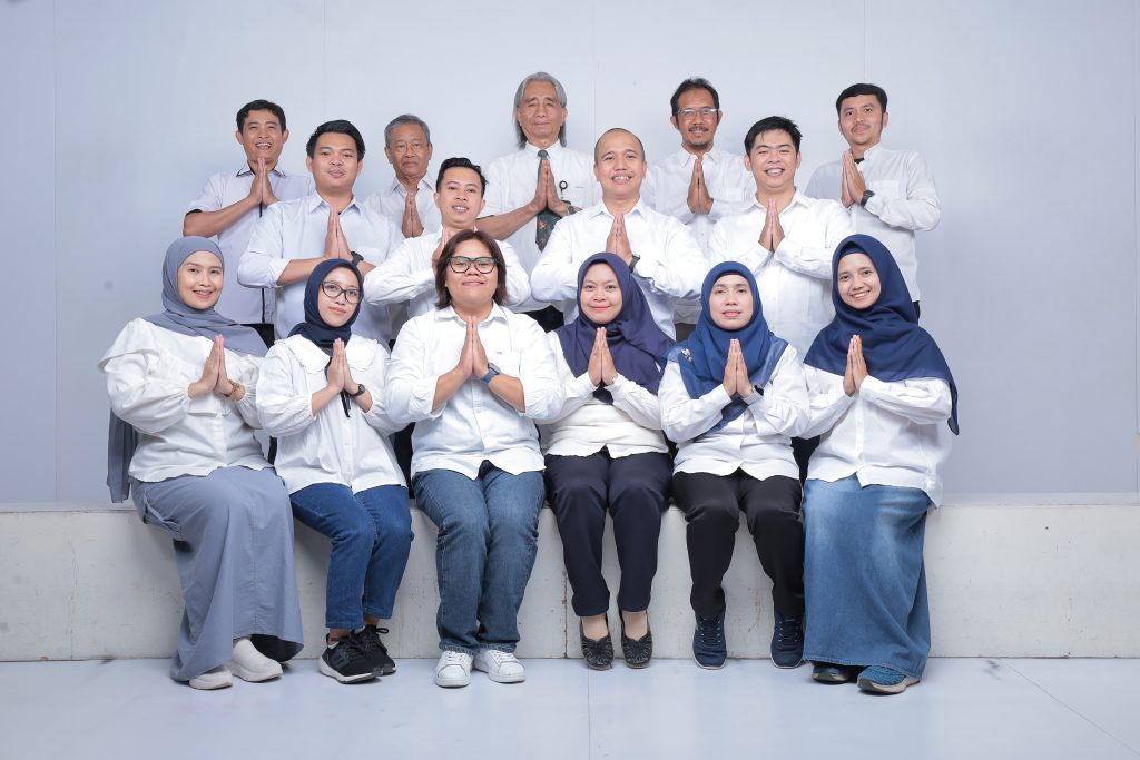 Lecturers and Staffs (14)