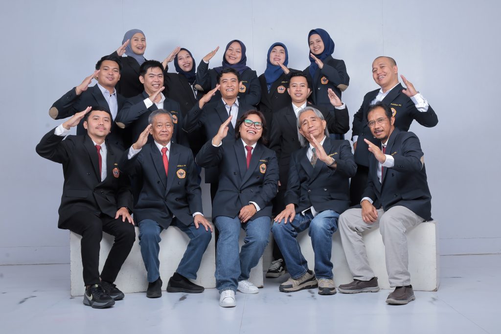 Lecturers and Staffs (29)