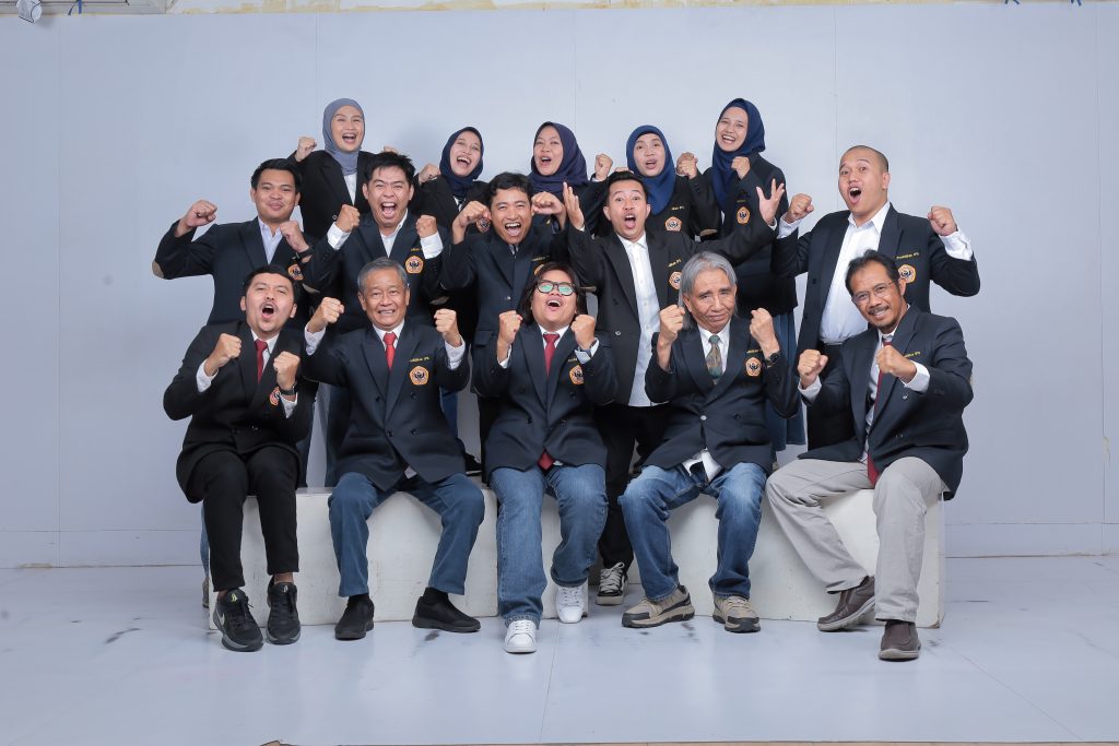 Lecturers and Staffs (36)