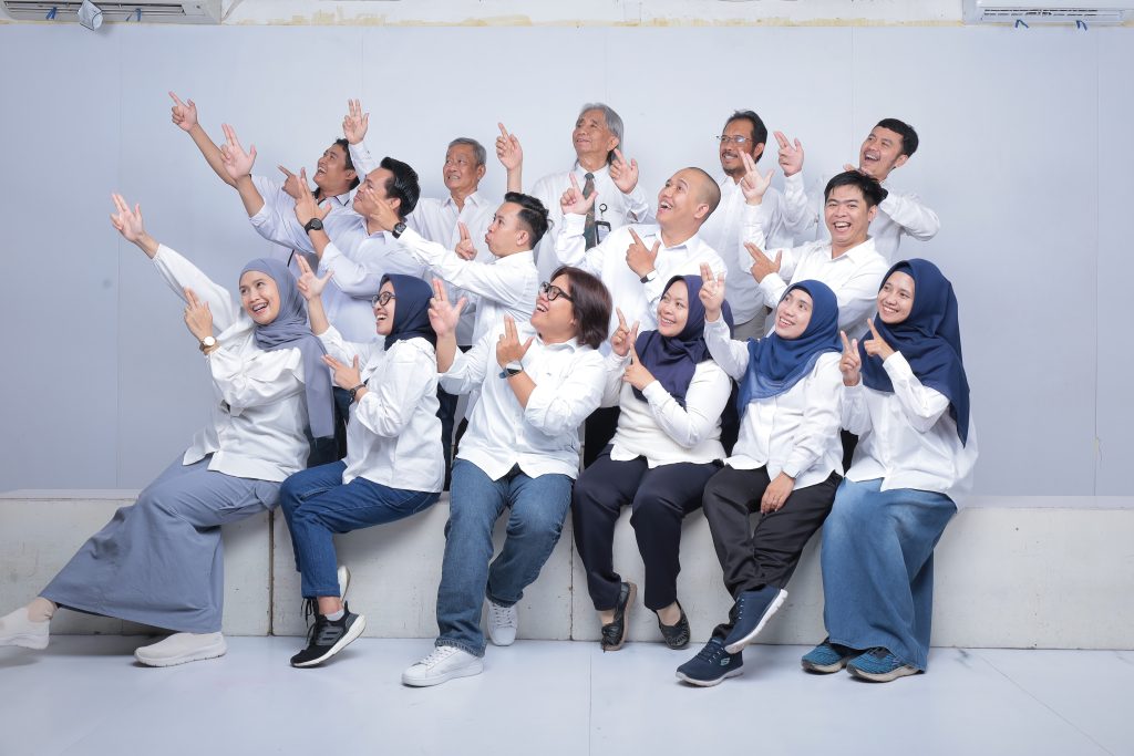 Lecturers and Staffs (7)