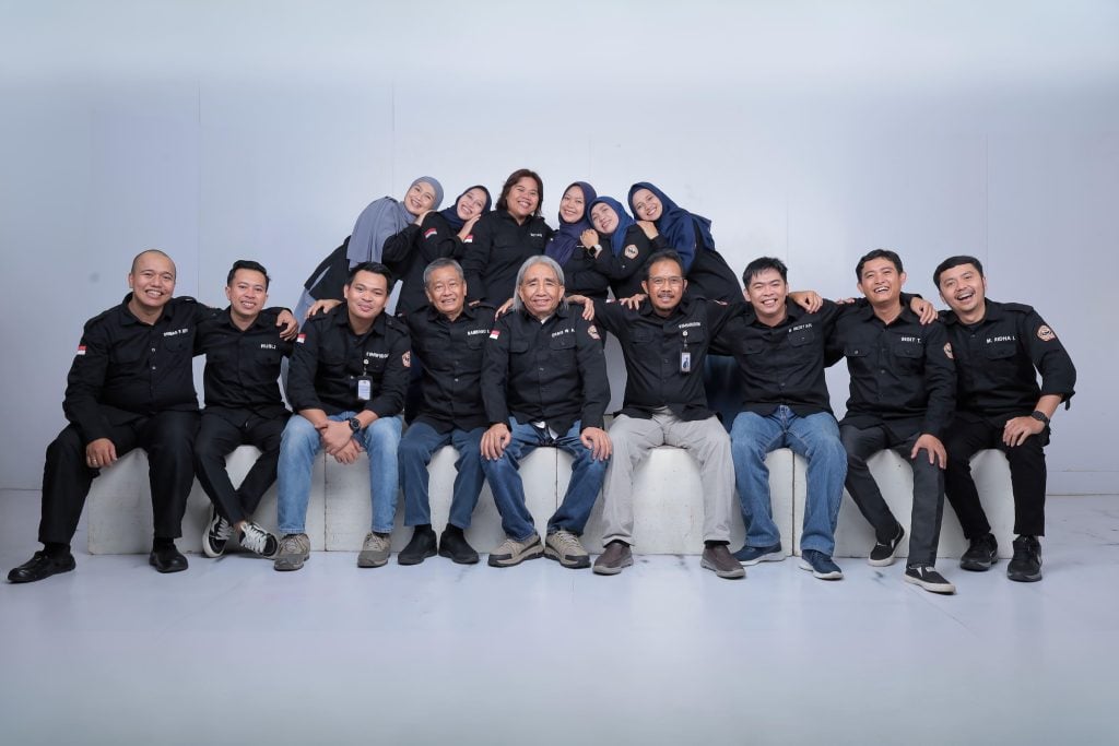 Lecturers and Staffs_3